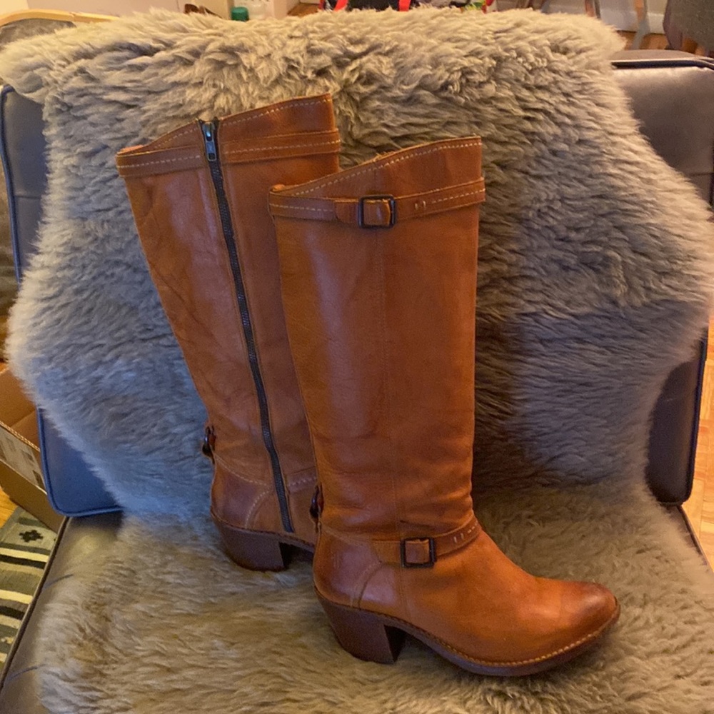 Vintage Frye Carmen Tall Boots size 10 M Saddle